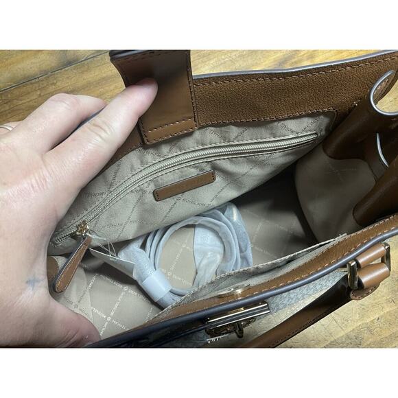 Michael Kors Hamilton Medium Satchel MK Logo Shoulder Strap Handbag (Vanilla) - Picture 11 of 13